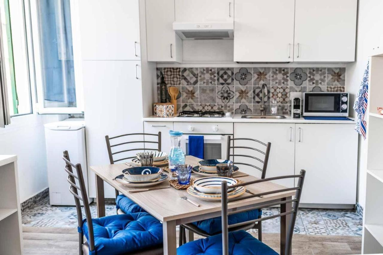 A Mae Riva - La Tua Casa Al Porto Antico Apartment Genoa Bagian luar foto